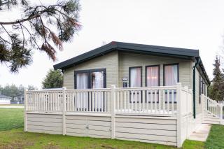 The White Rose Lodge with Hot Tub - York - 0
