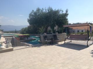 Villa Tamara,3 heated Pools, Entire Villa for sole use - Škrip - 1