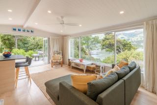 Otahuahua - Akaroa Holiday Home - Takamatua Bay - 2