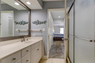 523 Queens Grant Big Comfortable Couch 75 In Smart TV 2 Kings Queen & Twin Sleeper Sofa Free Wifi - Hilton Head Island - 2