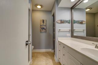523 Queens Grant Big Comfortable Couch 75 In Smart TV 2 Kings Queen & Twin Sleeper Sofa Free Wifi - Hilton Head Island - 1