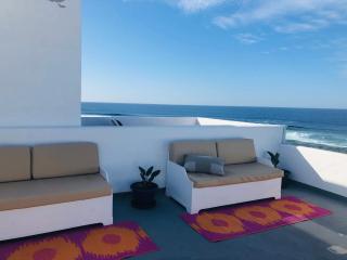 CASA ANCLADA en LA SANTA- 4 Apartamentos frente al mar- 1ª linea solarium - La Santa - 7