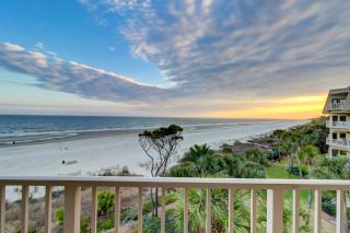 Gorgeous Views 4th Floor Direct Oceanfront Condo Updated with New furniture New floors - Hilton Head Island - 2