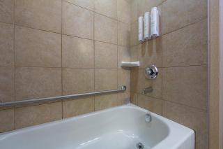 Bayview Hotel - Courtenay - 3
