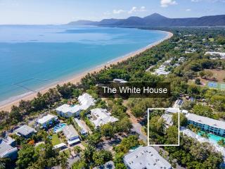 The White House Port Douglas - Port Douglas - 9