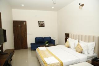 Hotel Manas Plus - Khandwa - 3
