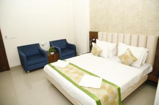 Hotel Manas Plus - Khandwa - 4