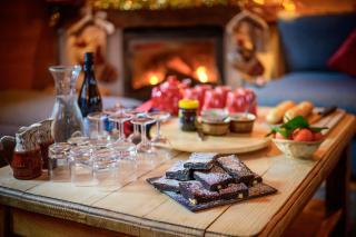 Chalet Côté Cœur, La Tania, with Outdoor Hot Tub and 7 Ensuite Rooms - 4