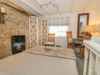 The Hideaway - York - 3
