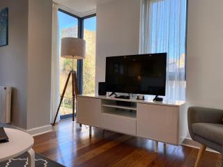 Urban Living's - The Hawking - Oxford - 9