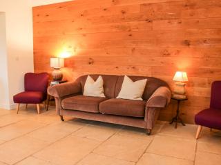 Tree House Barn - Shrewsbury - 2