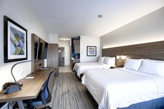 Holiday Inn Express Airport Calgary by IHG - Calgary - 7