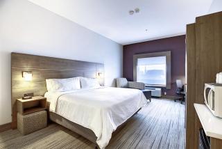 Holiday Inn Express Airport Calgary by IHG - Calgary - 8