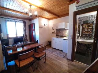 Rustic House - Émbonas - 7