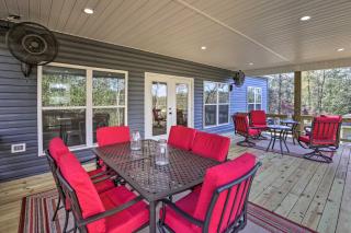 White Oak Creek Home with Views, Deck and Pool Access! - Eufaula - 3
