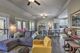 White Oak Creek Home with Views, Deck and Pool Access! - 1