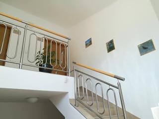 Apartment Mit- Mir - 4