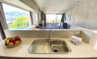 Tekau Family Apartment - Luxe, Comfort and Gorgeous Views - Queenstown - 4