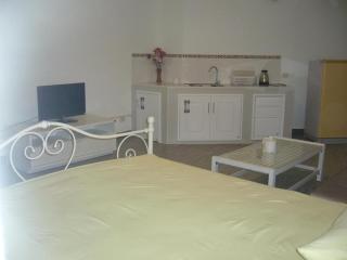 Chan Kim Don Mueang Guest House Triple room - 0