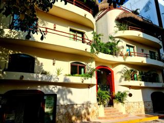 Luxury Villa steps to the beach & 5ta av, AMAZING - 3
