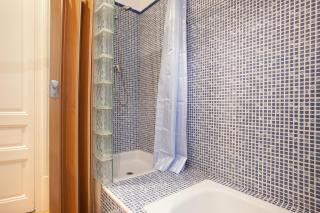 Modernist Apartment Barcelona - 3