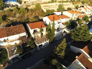 The Sea Cottage Apartments - Drage - 0