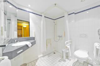Holiday Inn Express Frankfurt Airport by IHG - Mörfelden-Walldorf - 9