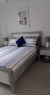 Luxury Beach Front Appartment - Rosebud - 3