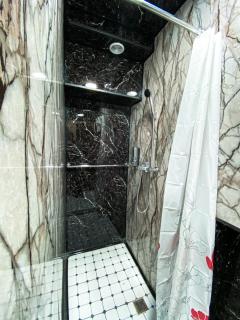 BUDGET HOTEL and HOSTEL - 3