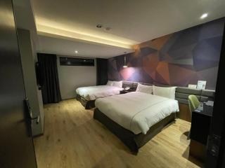 CHECK inn Taichung Wenxin Zhongqing - Taichung - 8
