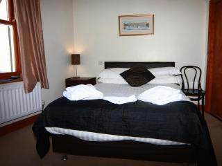 Churchills Inn & Rooms - Bowness-on-Windermere - 6