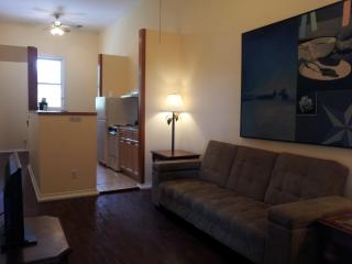 Douglas House - 8