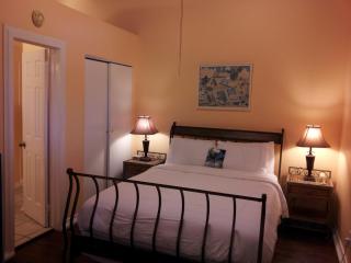 Douglas House - 6
