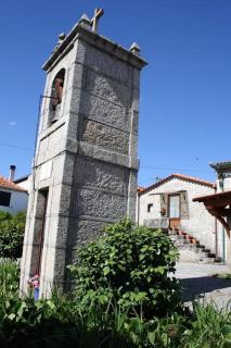 Spacious Family House in Nogueira with Garden - 2