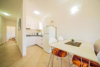 Bright Apartment in Vrsi with Terrace and Garden, 65 m² - Vrsi - 9