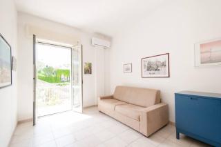 Charming apartment in Vieste with balcony and garden view - 9