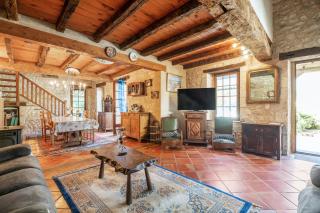 Maison spacieuse à Thenac avec piscine privée - 1