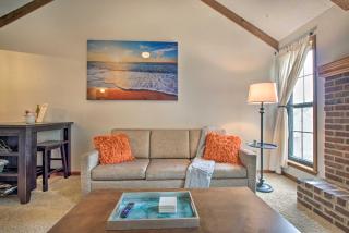 Shawnee Condo Less Than 10 Mi to Downtown Kansas City! - Shawnee - 5