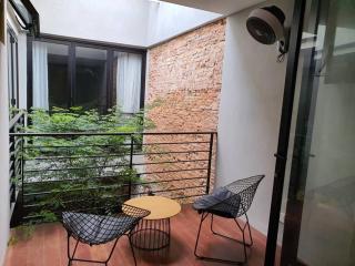 Luxurious Georgetown Townhouse in Core Zone - George Town - 1