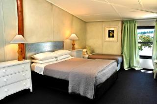 Black Sheep Inn - Orange - 2
