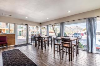 Americas Best Value Inn and Suites Flagstaff - Flagstaff - 4