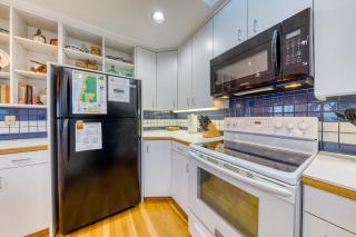 Beachside Getaway - Rockaway Beach - 2