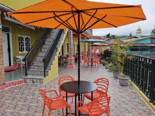 WELCOME TO WISMA SUNRISE GUEST HOUSE 10 minutes by walking to the big fruit market - Berastagi - 9