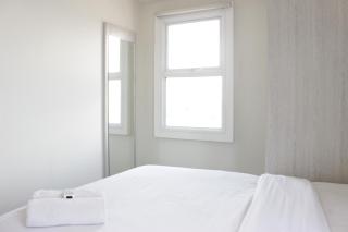 Spacious 3BR Apartment Parahyangan Residence near UNPAR By Travelio - 4