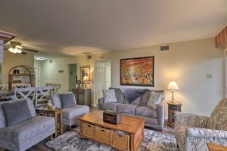 Condo with Balcony in Fairfield Bay Near Marina - Fairfield Bay - 3