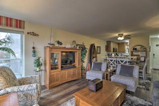 Condo with Balcony in Fairfield Bay Near Marina - Fairfield Bay - 2