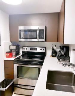 2 Bedroom Ocean Drive Newly Renovated - Miami Beach - 5