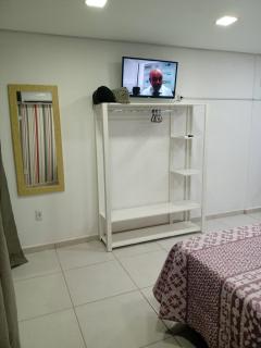 Kitnet 1 mobiliada no centro de Torres a 600m da Praia Grande - Torres - 1