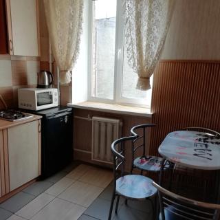 2к. Центр возле Гуливера.Бассейная 10 - Kiev - 1