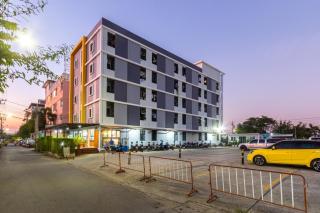 Salinsiri at Lat Krabang - 3